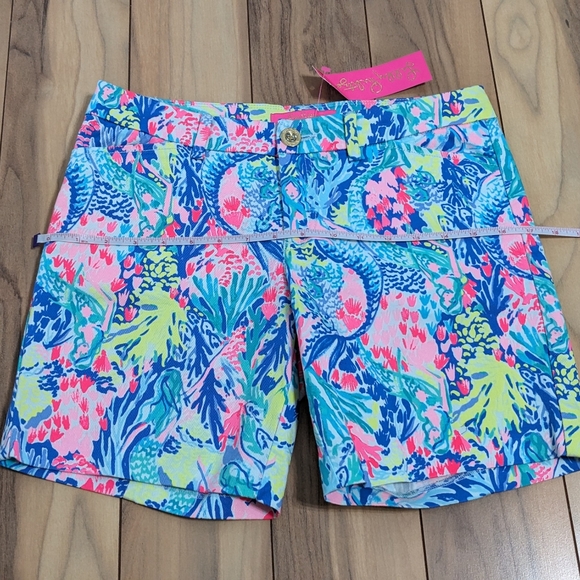NWT! Lilly Pulitzer Bay Ave Shorts Multi Mermaids Cove Size 2 - Picture 12 of 14
